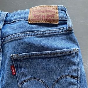 Levi’s girls ripped jeans